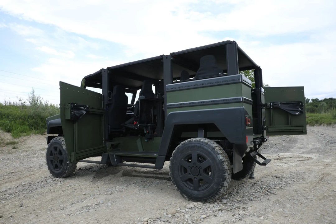MERLIN Spanish 4x4 Light Tactical Vehicle (E)